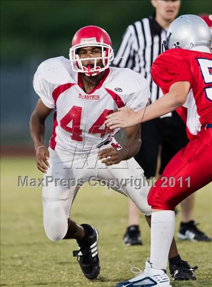 Thumbnail 2 in Manvel  JV vs Aldine Macarthur JV  photogallery.