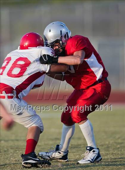 Thumbnail 3 in Manvel  JV vs Aldine Macarthur JV  photogallery.