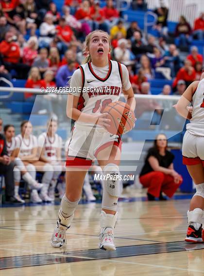 Thumbnail 2 in Muenster vs. Wolfe City (UIL 2A Bi-District) photogallery.