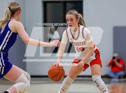 Thumbnail 1 in Muenster vs. Wolfe City (UIL 2A Bi-District) photogallery.