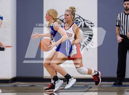 Thumbnail 2 in Muenster vs. Wolfe City (UIL 2A Bi-District) photogallery.