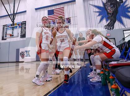 Thumbnail 1 in Muenster vs. Wolfe City (UIL 2A Bi-District) photogallery.