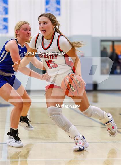 Thumbnail 2 in Muenster vs. Wolfe City (UIL 2A Bi-District) photogallery.