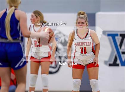 Thumbnail 3 in Muenster vs. Wolfe City (UIL 2A Bi-District) photogallery.