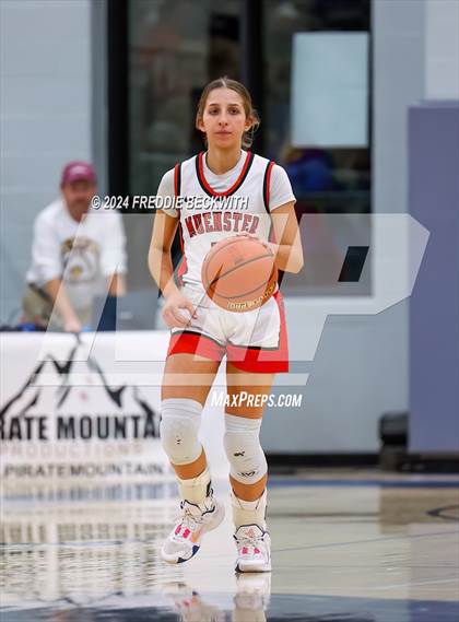 Thumbnail 1 in Muenster vs. Wolfe City (UIL 2A Bi-District) photogallery.