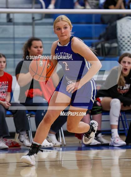 Thumbnail 3 in Muenster vs. Wolfe City (UIL 2A Bi-District) photogallery.