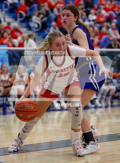 Thumbnail 2 in Muenster vs. Wolfe City (UIL 2A Bi-District) photogallery.