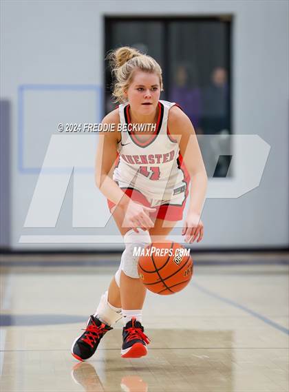Thumbnail 1 in Muenster vs. Wolfe City (UIL 2A Bi-District) photogallery.