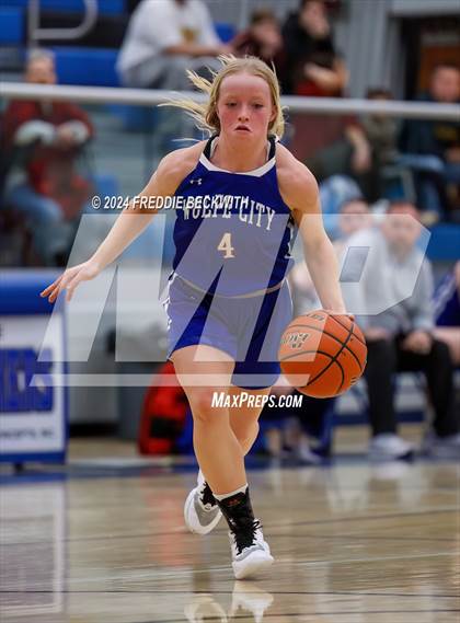 Thumbnail 2 in Muenster vs. Wolfe City (UIL 2A Bi-District) photogallery.