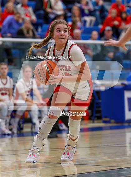Thumbnail 1 in Muenster vs. Wolfe City (UIL 2A Bi-District) photogallery.