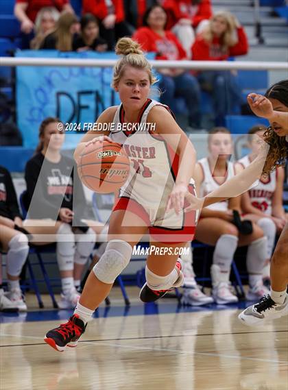 Thumbnail 3 in Muenster vs. Wolfe City (UIL 2A Bi-District) photogallery.