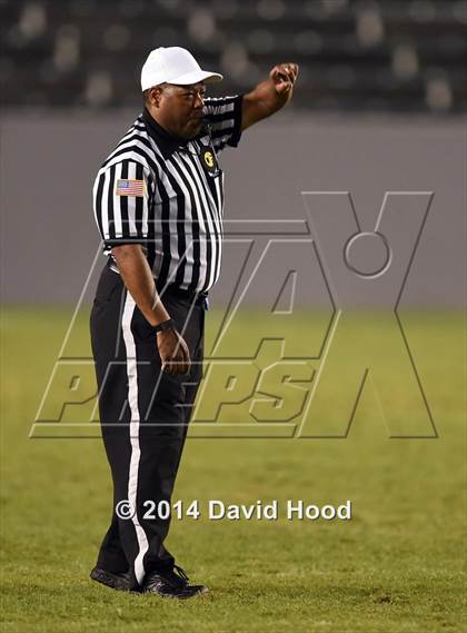 Thumbnail 3 in Centennial vs. De La Salle (CIF State Open Division Final) photogallery.