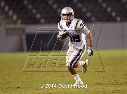 Thumbnail 3 in Centennial vs. De La Salle (CIF State Open Division Final) photogallery.