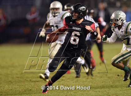 Thumbnail 1 in Centennial vs. De La Salle (CIF State Open Division Final) photogallery.
