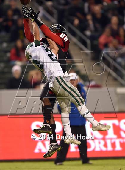 Thumbnail 2 in Centennial vs. De La Salle (CIF State Open Division Final) photogallery.