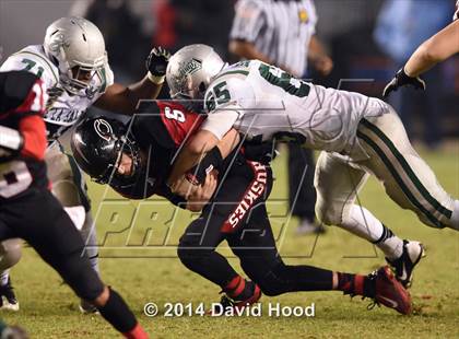 Thumbnail 2 in Centennial vs. De La Salle (CIF State Open Division Final) photogallery.