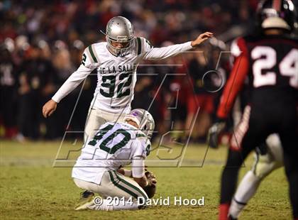 Thumbnail 2 in Centennial vs. De La Salle (CIF State Open Division Final) photogallery.