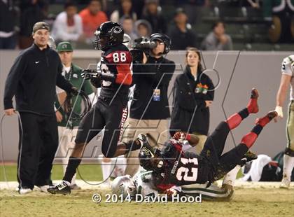Thumbnail 1 in Centennial vs. De La Salle (CIF State Open Division Final) photogallery.