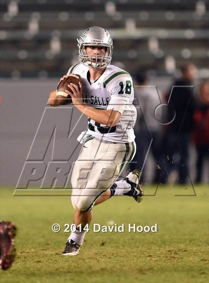Thumbnail 3 in Centennial vs. De La Salle (CIF State Open Division Final) photogallery.