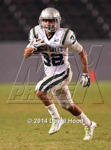 Thumbnail 3 in Centennial vs. De La Salle (CIF State Open Division Final) photogallery.
