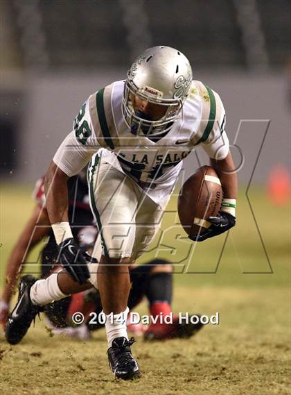 Thumbnail 2 in Centennial vs. De La Salle (CIF State Open Division Final) photogallery.