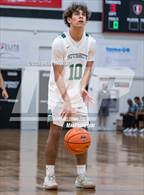 Photo from the gallery "University Laboratory School vs Paul VI (Iolani Classic)"
