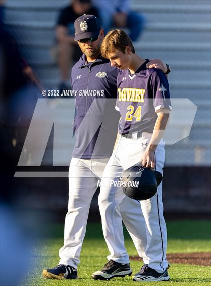 Thumbnail 2 in Father McGivney Catholic vs. Mater Dei photogallery.