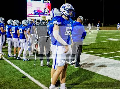 Thumbnail 3 in Ferris vs. Van Alstyne (UIL Football 4A Region 2 Bi District) photogallery.