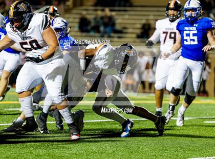 Thumbnail 2 in Ferris vs. Van Alstyne (UIL Football 4A Region 2 Bi District) photogallery.