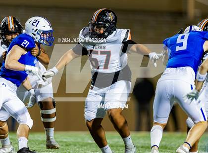 Thumbnail 3 in Ferris vs. Van Alstyne (UIL Football 4A Region 2 Bi District) photogallery.