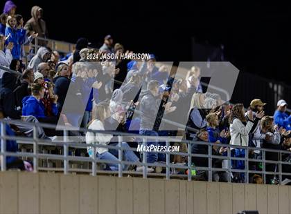 Thumbnail 1 in Ferris vs. Van Alstyne (UIL Football 4A Region 2 Bi District) photogallery.