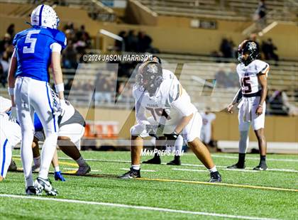 Thumbnail 2 in Ferris vs. Van Alstyne (UIL Football 4A Region 2 Bi District) photogallery.
