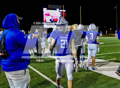 Thumbnail 1 in Ferris vs. Van Alstyne (UIL Football 4A Region 2 Bi District) photogallery.