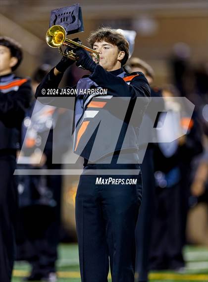Thumbnail 3 in Ferris vs. Van Alstyne (UIL Football 4A Region 2 Bi District) photogallery.
