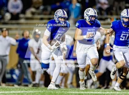 Thumbnail 1 in Ferris vs. Van Alstyne (UIL Football 4A Region 2 Bi District) photogallery.