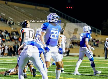 Thumbnail 1 in Ferris vs. Van Alstyne (UIL Football 4A Region 2 Bi District) photogallery.