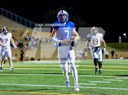 Thumbnail 2 in Ferris vs. Van Alstyne (UIL Football 4A Region 2 Bi District) photogallery.