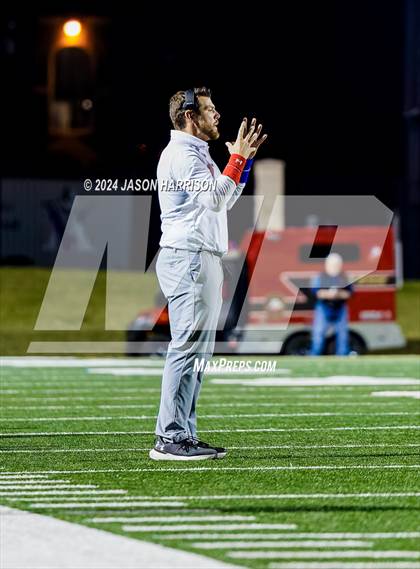 Thumbnail 3 in Ferris vs. Van Alstyne (UIL Football 4A Region 2 Bi District) photogallery.