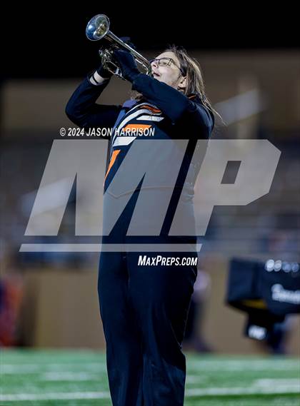 Thumbnail 3 in Ferris vs. Van Alstyne (UIL Football 4A Region 2 Bi District) photogallery.