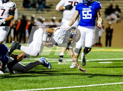 Thumbnail 3 in Ferris vs. Van Alstyne (UIL Football 4A Region 2 Bi District) photogallery.