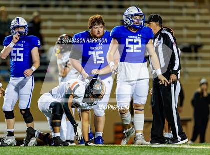 Thumbnail 2 in Ferris vs. Van Alstyne (UIL Football 4A Region 2 Bi District) photogallery.