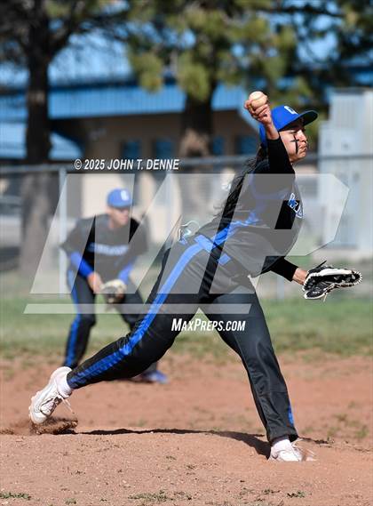 Thumbnail 2 in Questa @ Penasco photogallery.