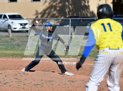 Thumbnail 2 in Questa @ Penasco photogallery.