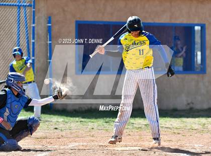 Thumbnail 2 in Questa @ Penasco photogallery.