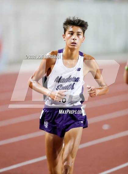 Thumbnail 1 in CIF Central Section Masters (Boys 1600m) photogallery.