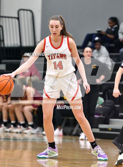 Thumbnail 2 in Cardinal Newman vs. Antelope (St. Mary's Stockton MLK Showcase) photogallery.