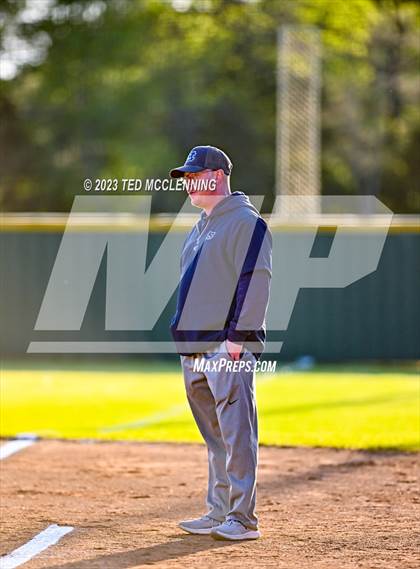 Thumbnail 2 in Maumelle Charter vs Perryville (AAA 3A-5 district) photogallery.