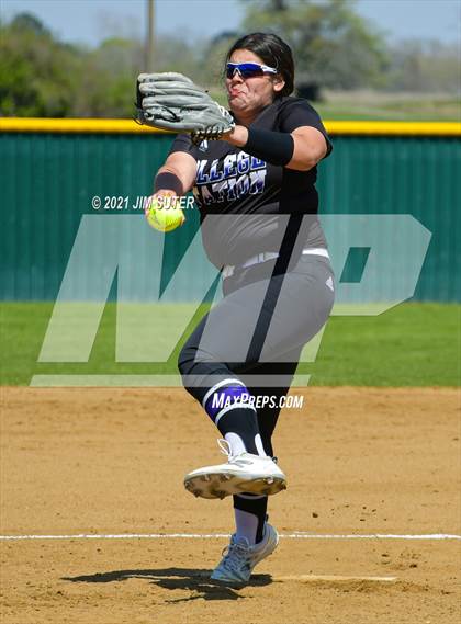Thumbnail 1 in College Station @ Brenham photogallery.