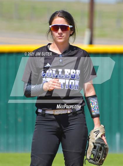 Thumbnail 2 in College Station @ Brenham photogallery.