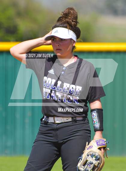 Thumbnail 3 in College Station @ Brenham photogallery.